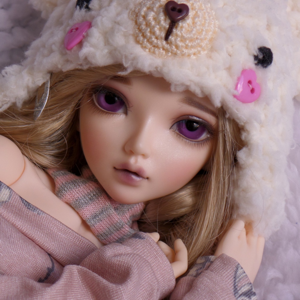 Beautiful Doll With Deep Purple Eyes wallpaper 1024x1024