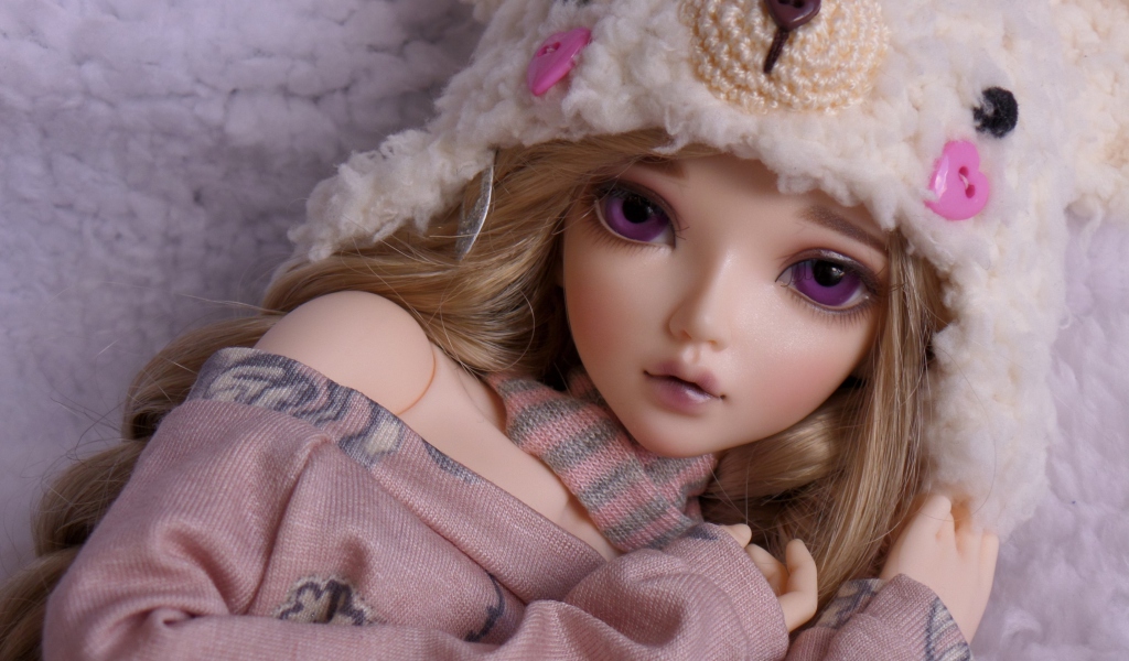 Fondo de pantalla Beautiful Doll With Deep Purple Eyes 1024x600