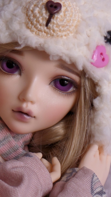 Sfondi Beautiful Doll With Deep Purple Eyes 360x640