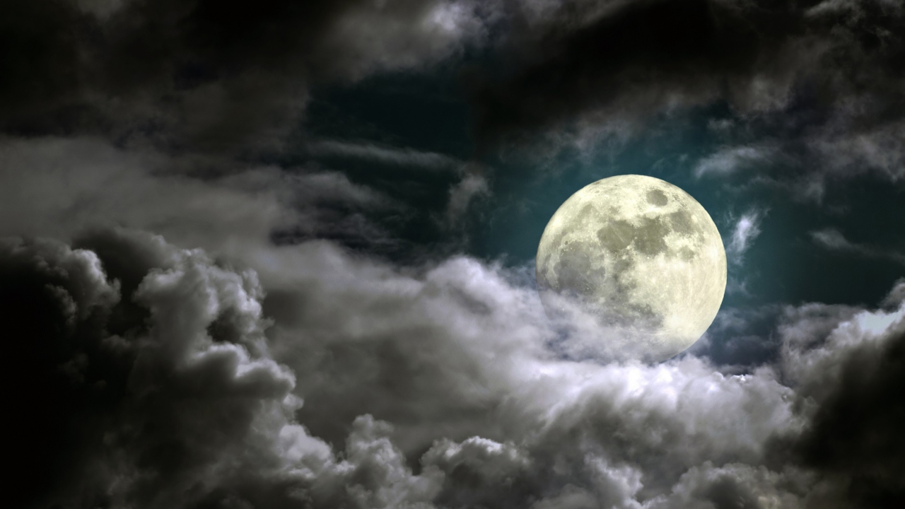 Full Moon Behind Heavy Clouds wallpaper 1280x720