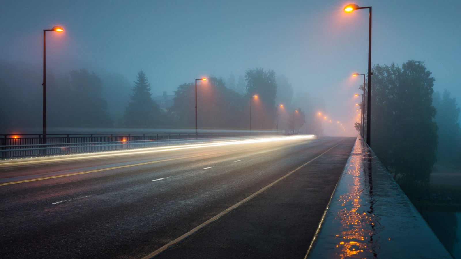 Road in Fog screenshot #1 1600x900