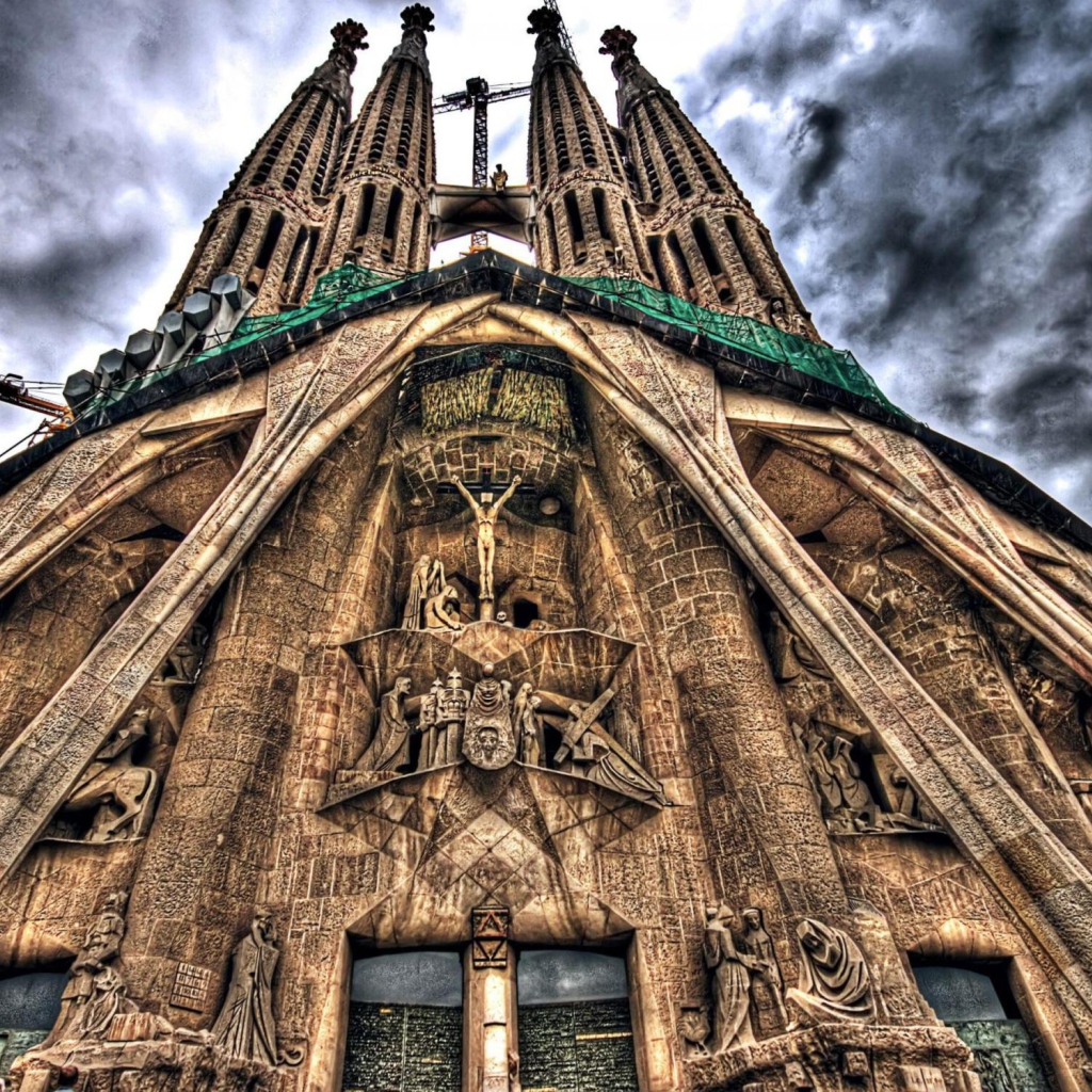 Fondo de pantalla Sagrada Familia - Barcelona 1024x1024