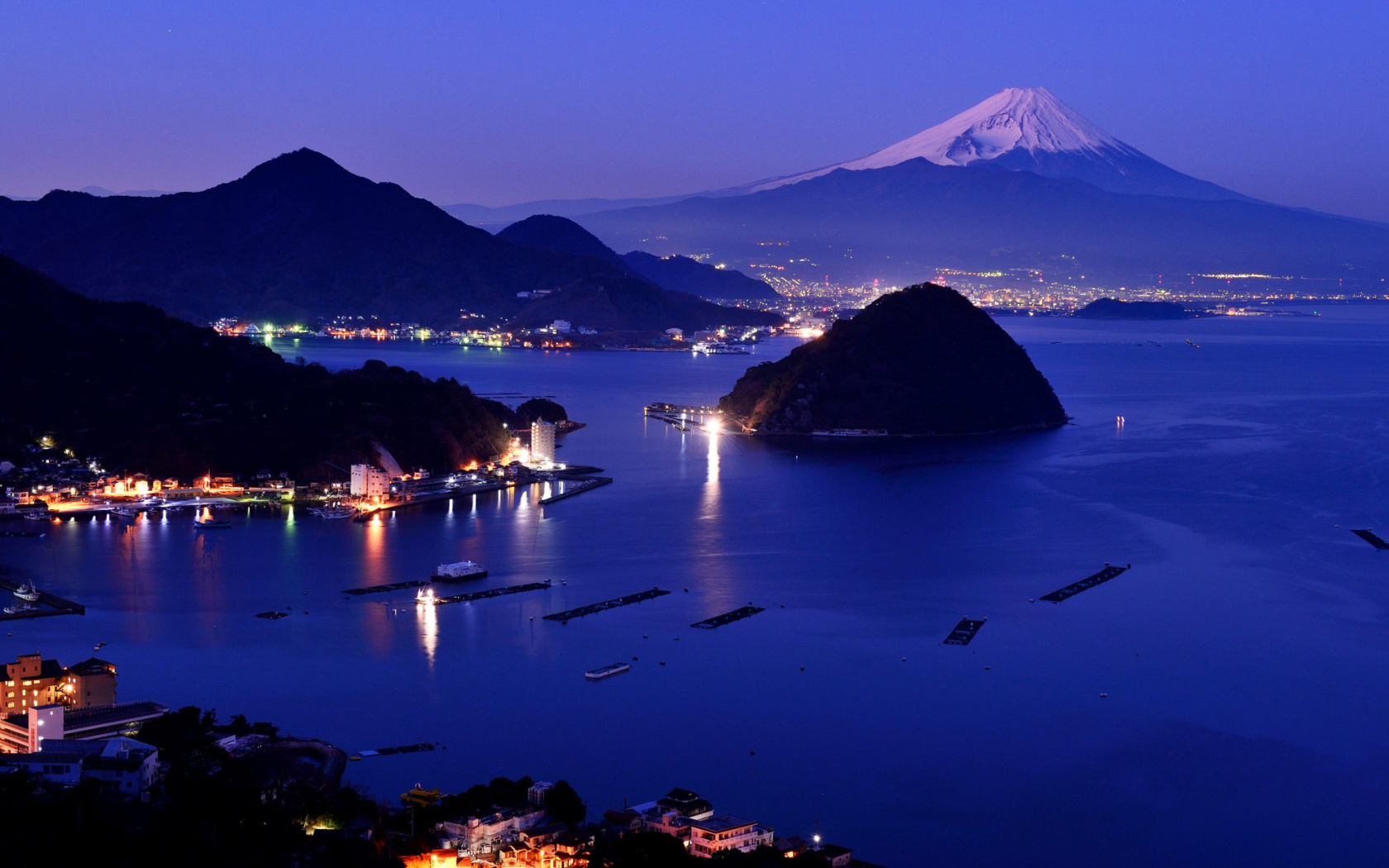 Night Fuji wallpaper 1680x1050