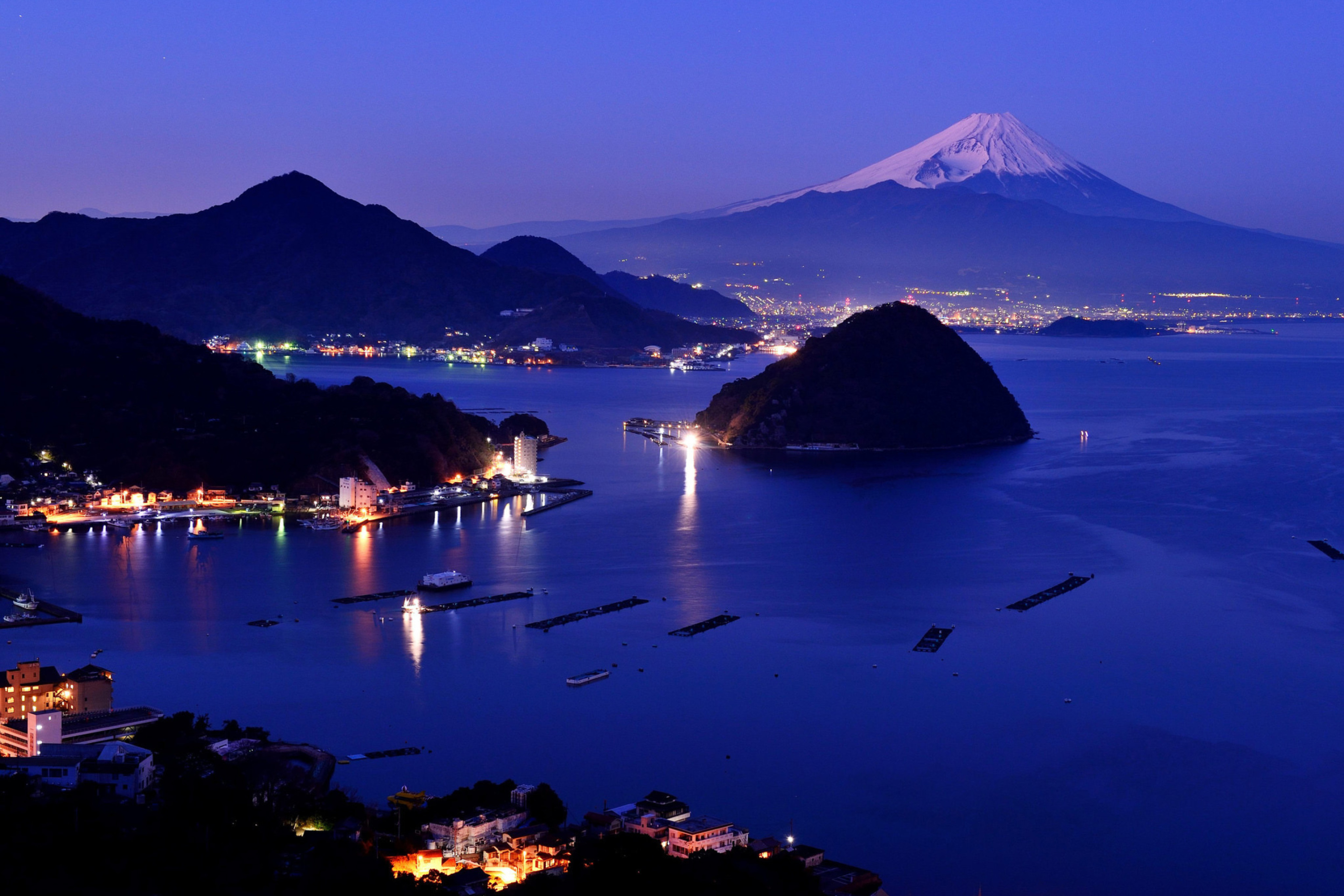 Night Fuji wallpaper 2880x1920