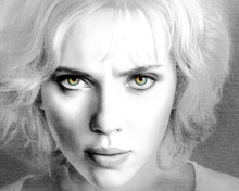 Screenshot №1 pro téma Scarlett Johansson In Lucy 220x176