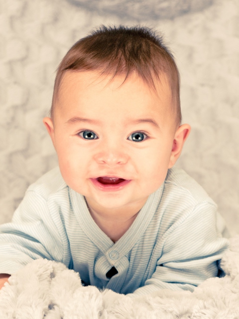 Cute & Adorable Baby wallpaper 480x640