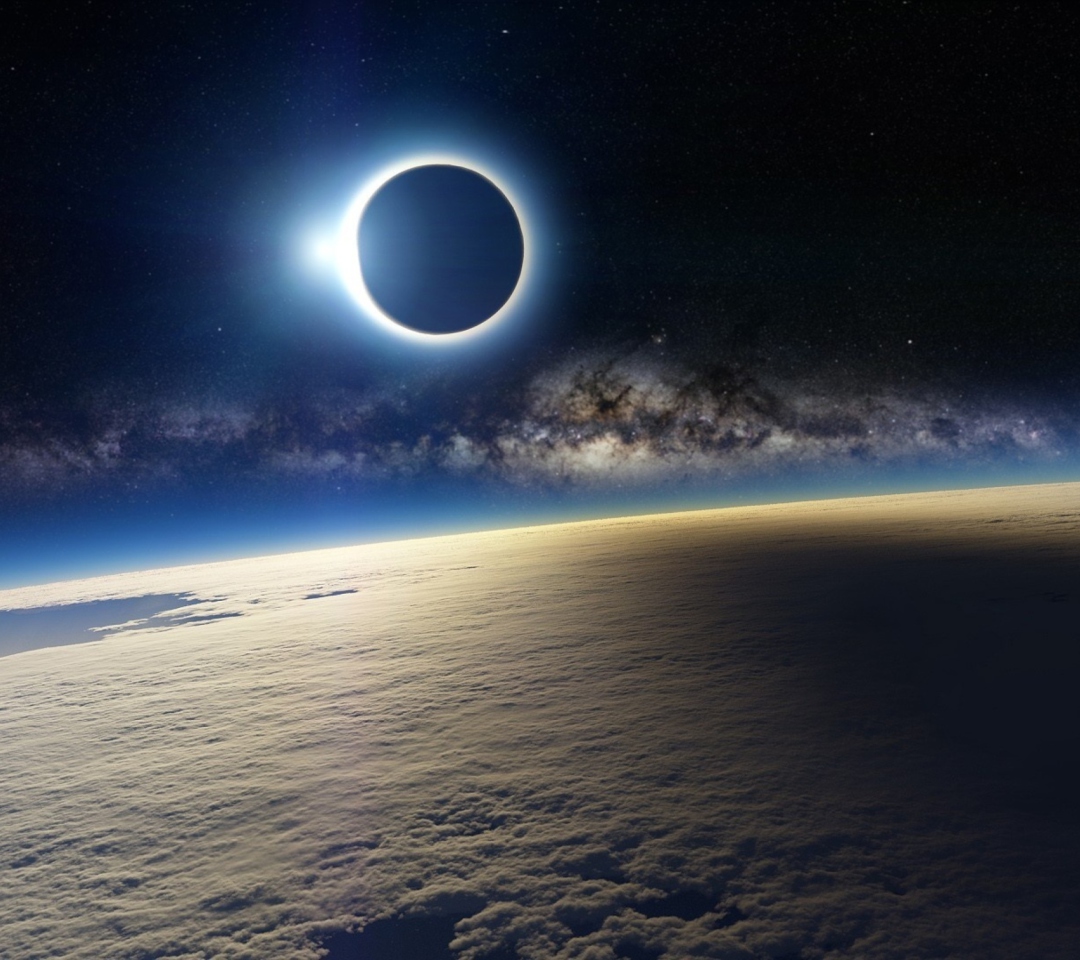 Fondo de pantalla Eclipse From Space 1080x960