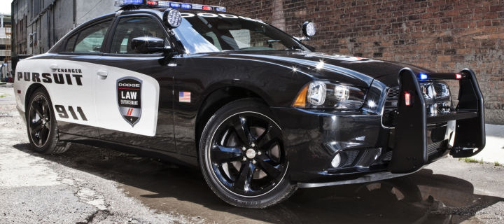 Dodge Charger - Police Car screenshot #1 720x320
