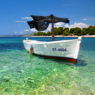 Boat In Croatia Background for iPad mini 2