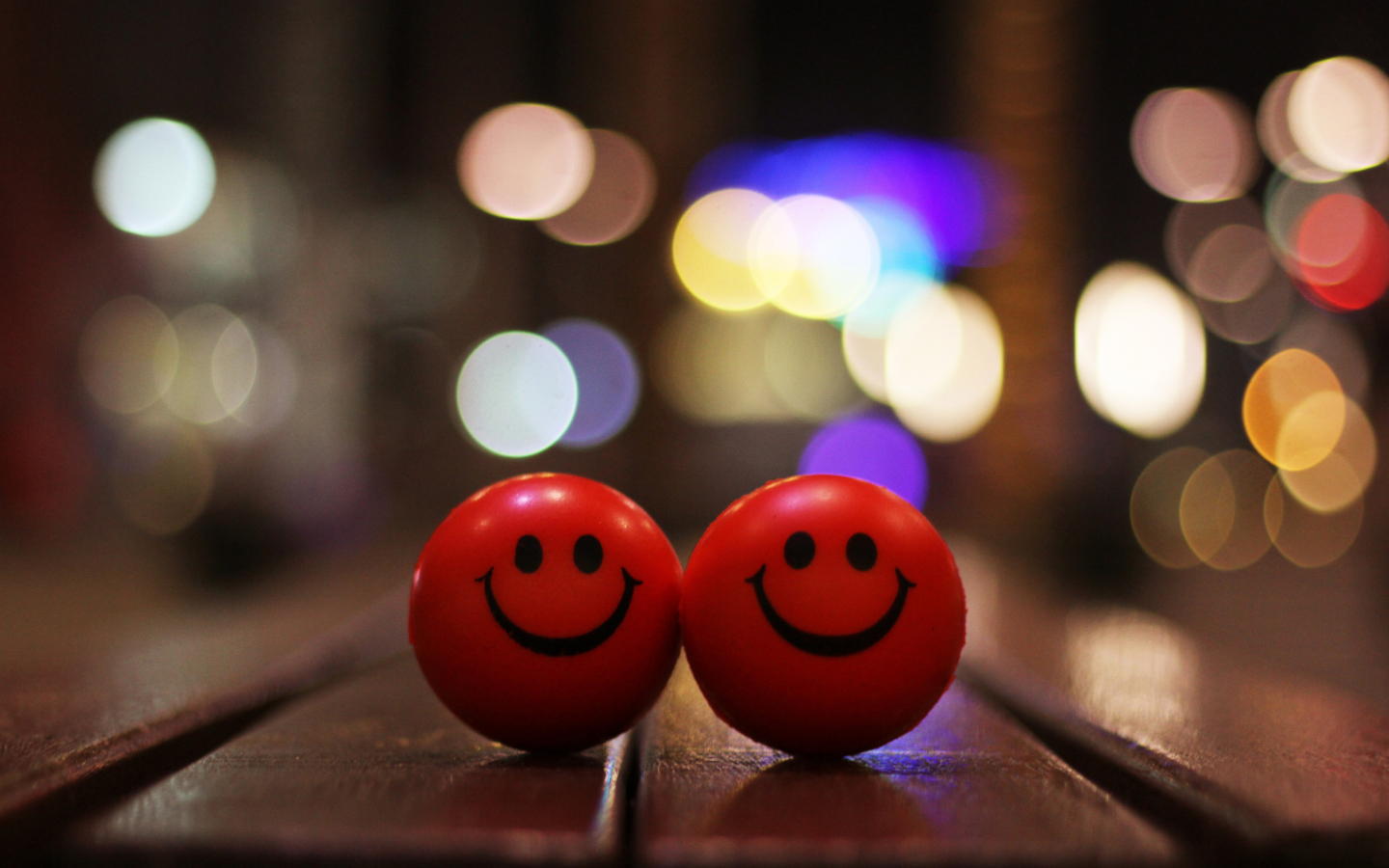 Happy Smileys wallpaper 1440x900