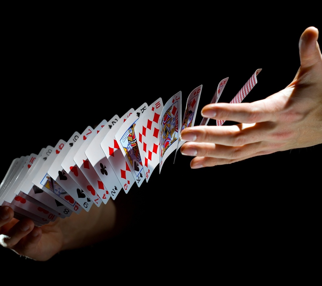 Fondo de pantalla Playing cards trick 1080x960