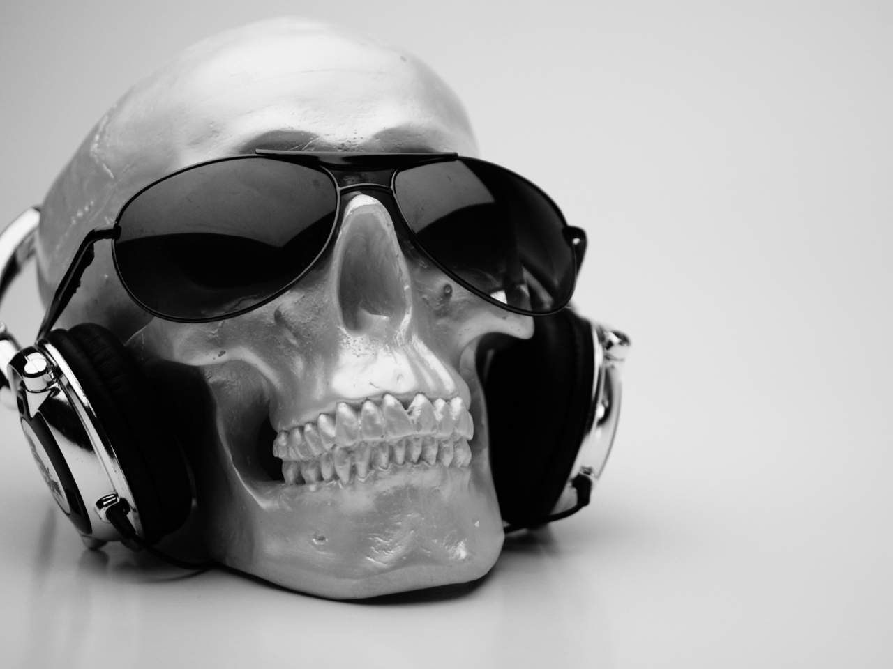 Das Fancy Skull Wallpaper 1280x960