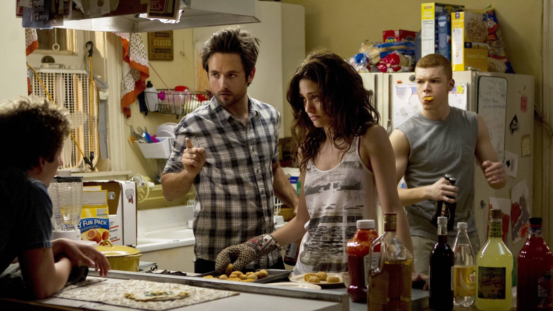 Fondo de pantalla Shameless Kitchen with Fiona 1920x1080