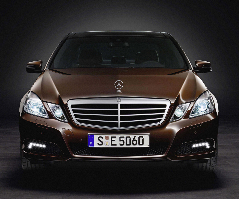 Mercedes Benz E-Class wallpaper 960x800