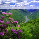 Fondo de pantalla Beautiful Mountain River 128x128