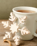 Обои White Wooden Snowflake 128x160