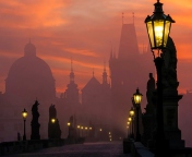 Fondo de pantalla Charles Bridge - Prague in fog 176x144