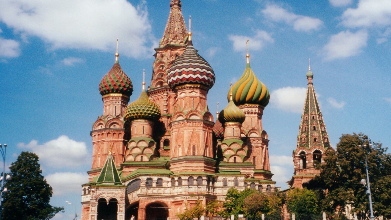 Screenshot №1 pro téma St. Basil's Cathedral On Red Square, Moscow 1366x768