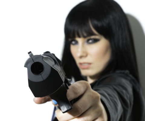 Fondo de pantalla Brunette With Gun 480x400