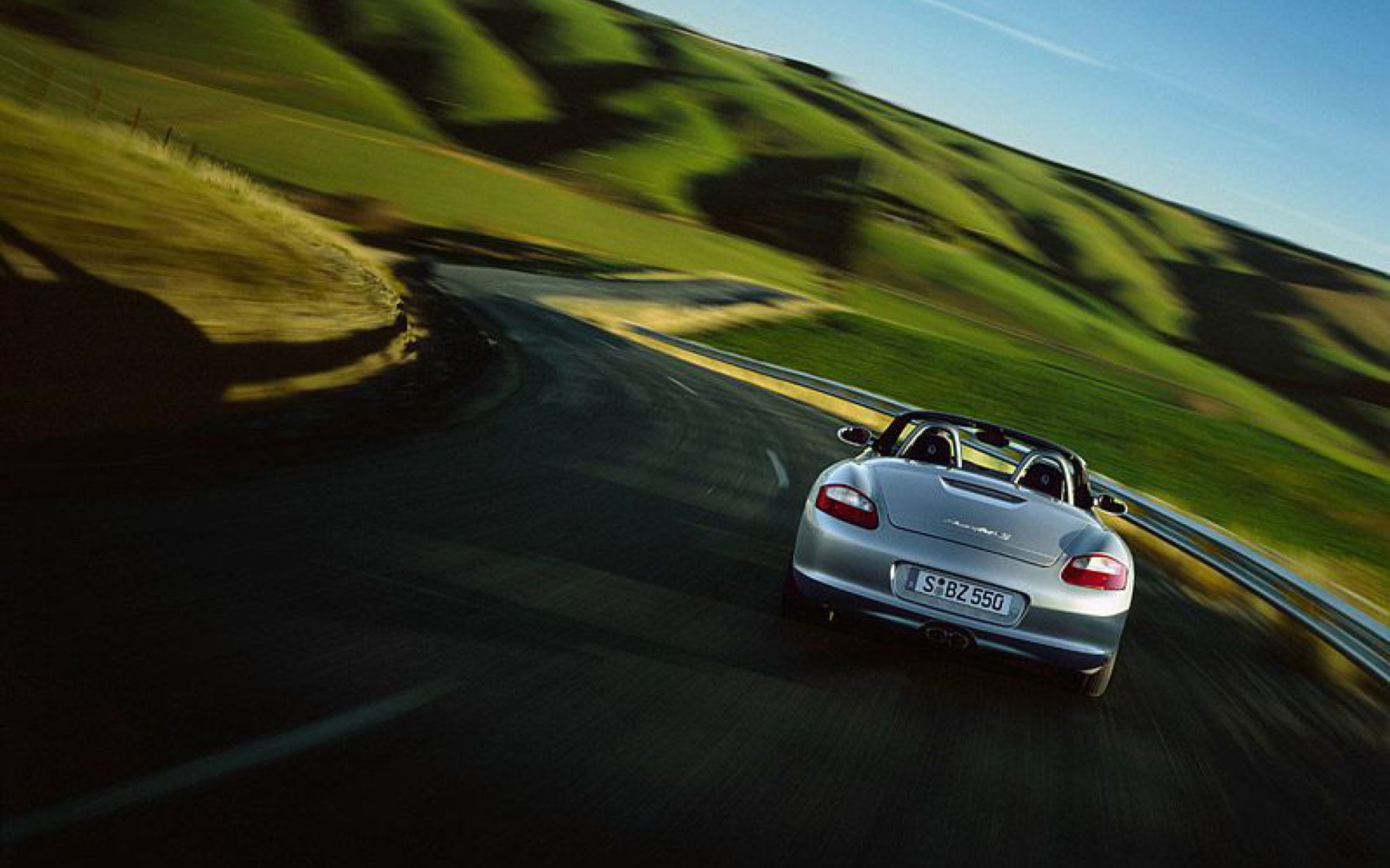 Das Porsche Boxter Highway Wallpaper 2560x1600