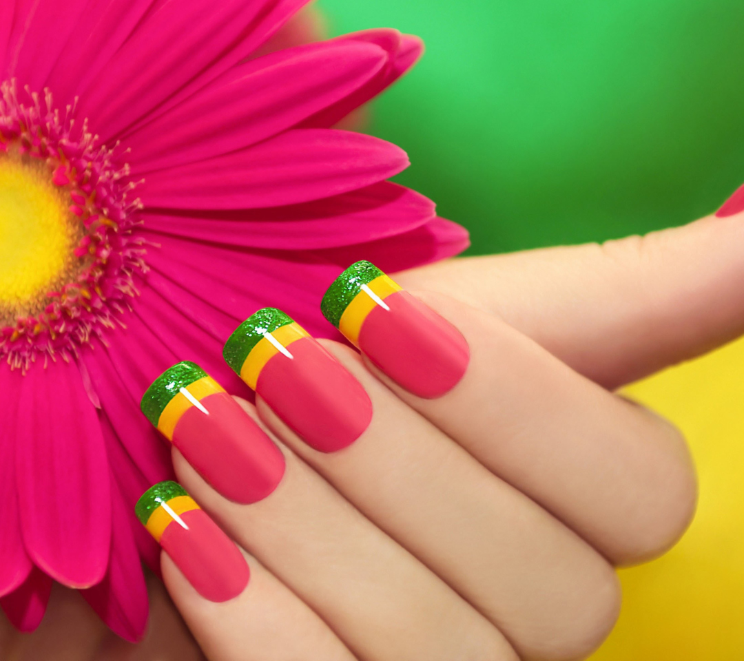 Das Colorful Nails Wallpaper 1080x960