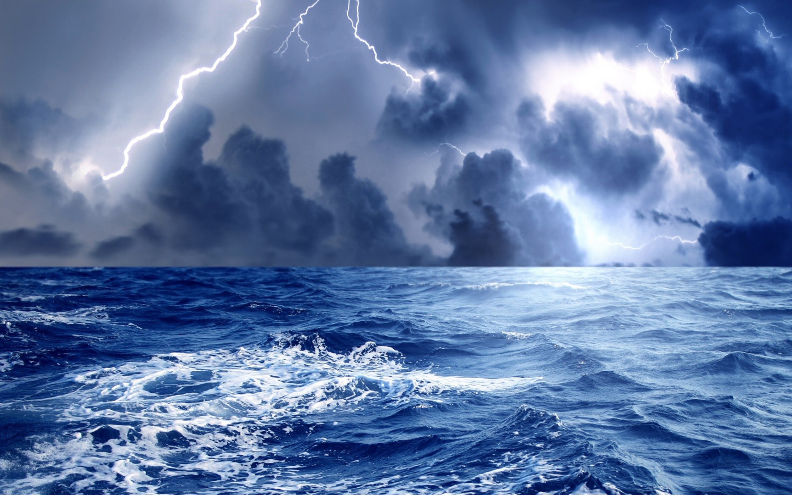 Storm And Blue Sea wallpaper 2560x1600
