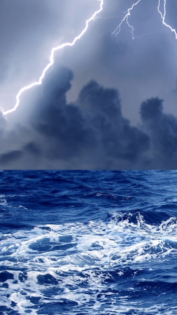 Обои Storm And Blue Sea 360x640