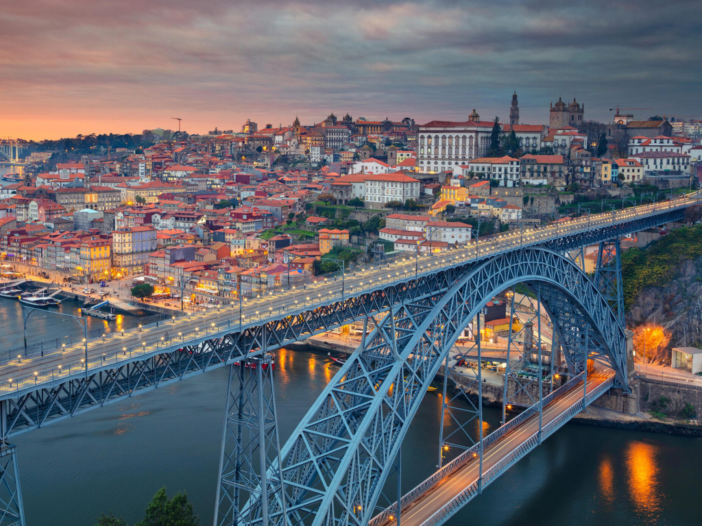 Dom Luis I Bridge in Porto wallpaper 1024x768