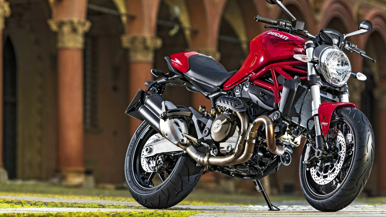 Ducati Monster 821 screenshot #1 1280x720