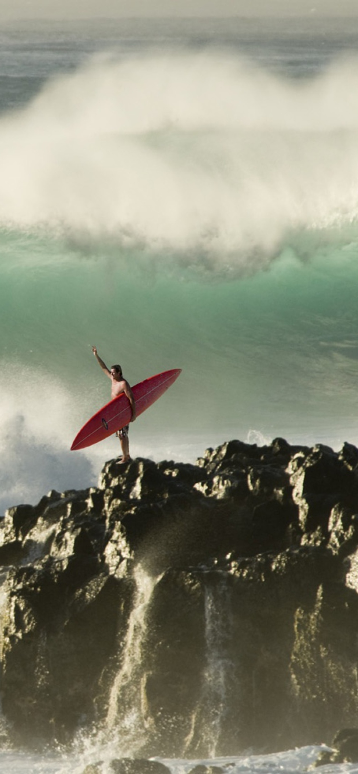 Das Extreme Surfing Wallpaper 1170x2532