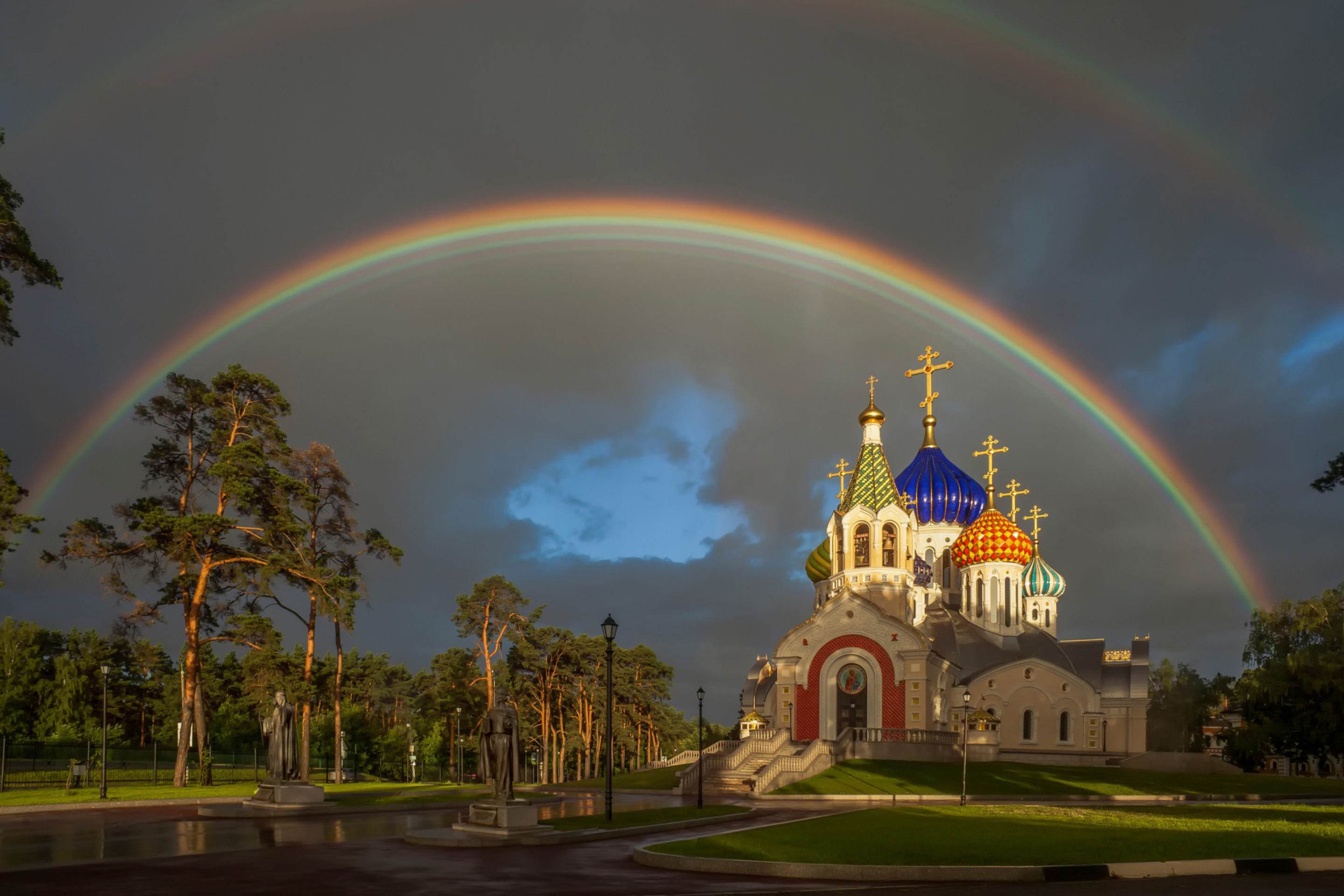 Fondo de pantalla The Church of St. Igor of Chernigov in Peredelkino 2880x1920