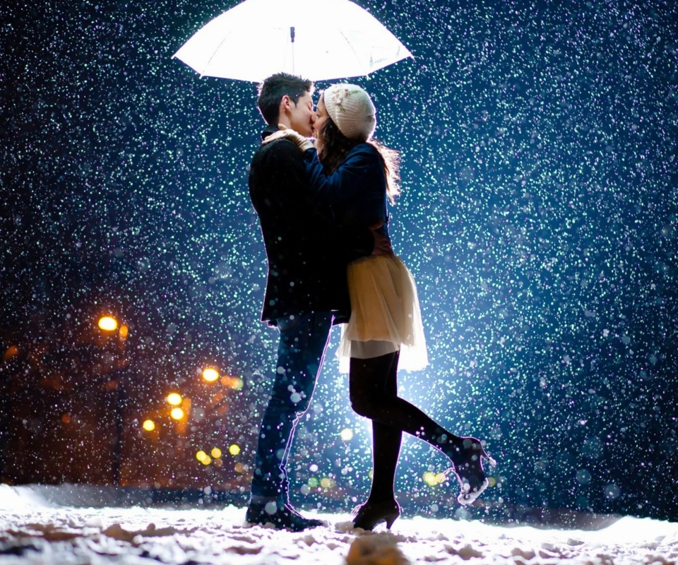 Das Kissing under snow Wallpaper 960x800