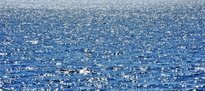 Calm Ocean wallpaper 720x320