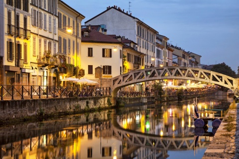 Milan Canal Navigli District screenshot #1 480x320