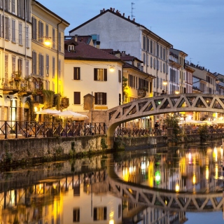 Milan Canal Navigli District sfondi gratuiti per iPad mini