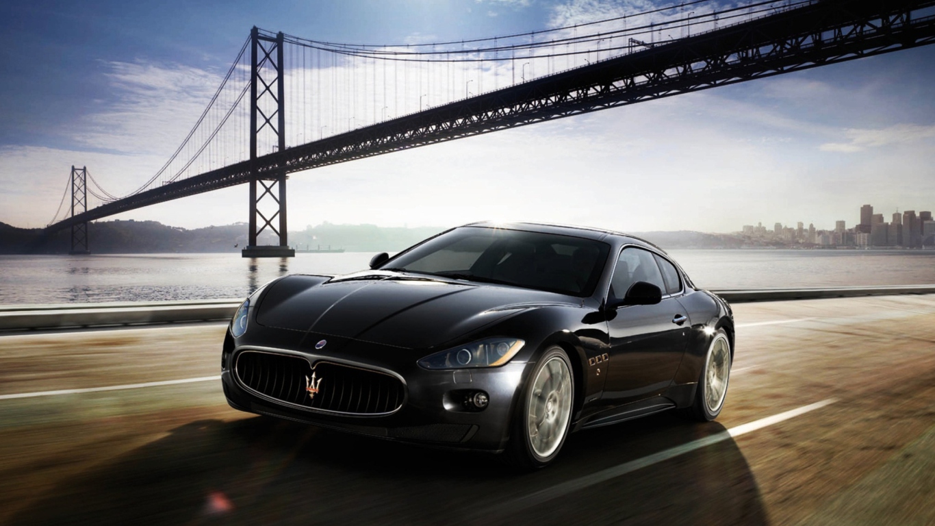 Screenshot №1 pro téma Maserati Granturismo 1366x768