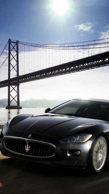 Fondo de pantalla Maserati Granturismo 360x640