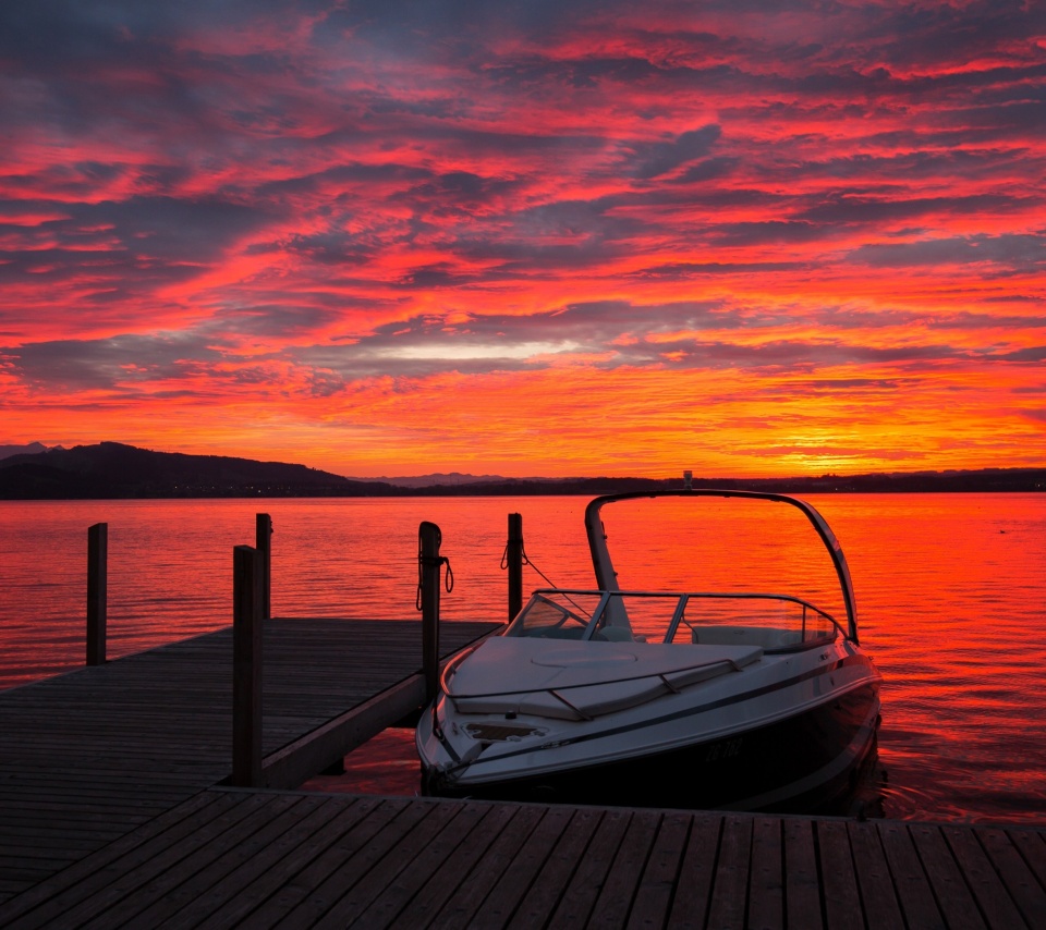 Lake sunrise with boat wallpaper 960x854