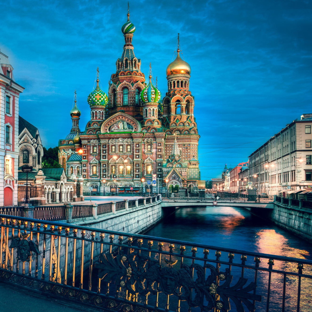 Church Of Savior On Spilled Blood In St. Petersburg wallpaper 1024x1024