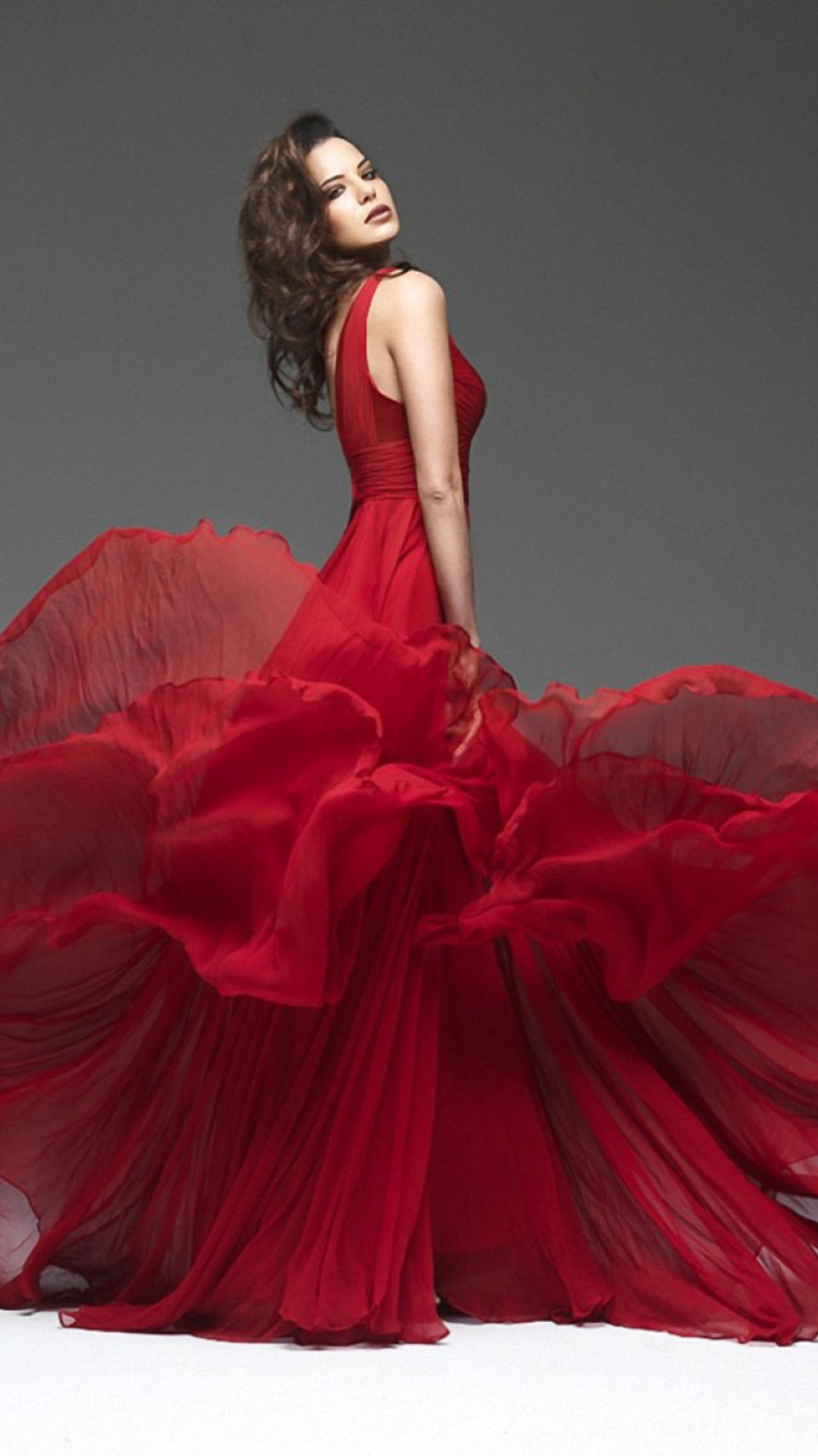 Girl in Beautiful Red Dress wallpaper 750x1334