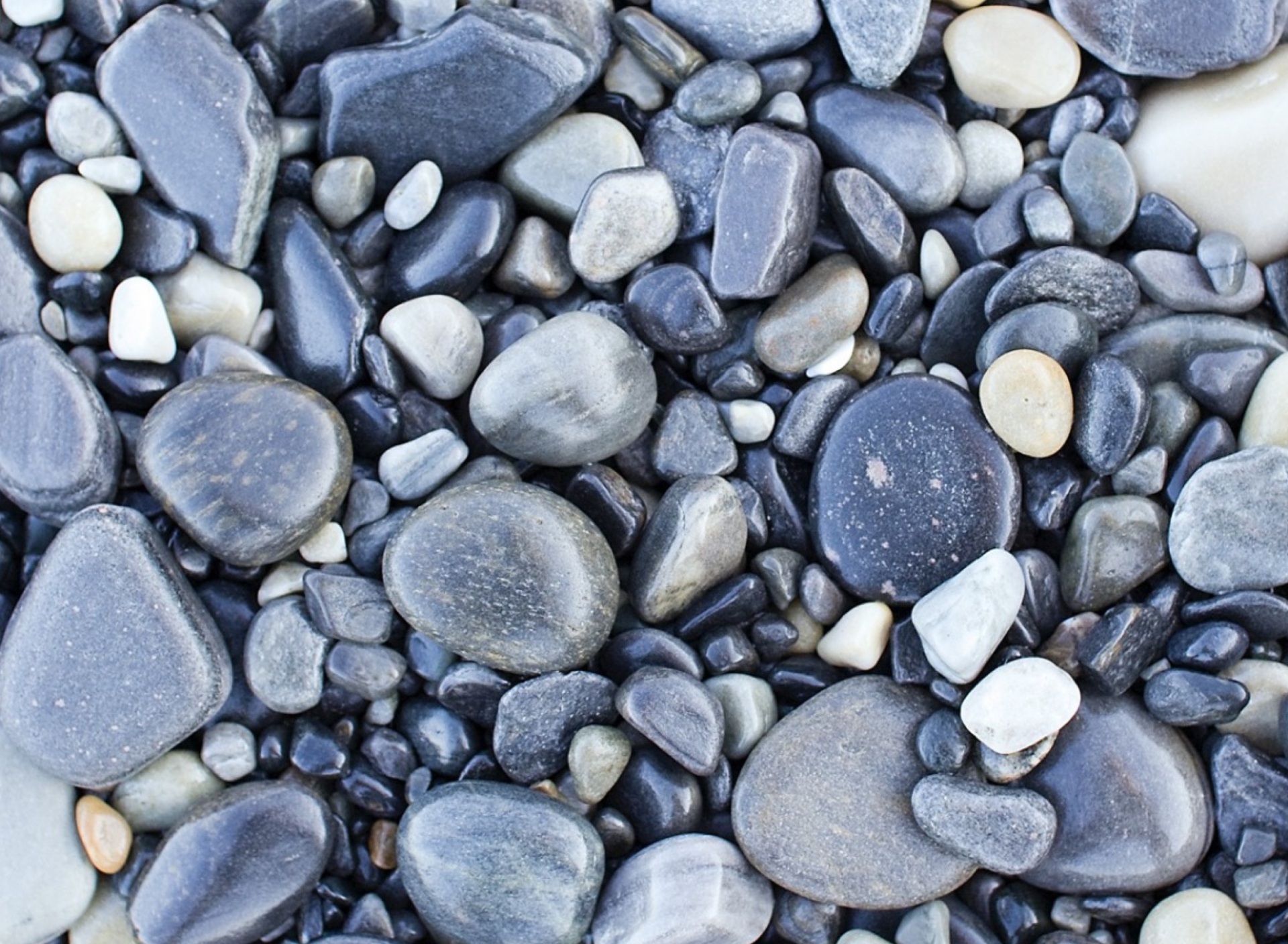 River Stones wallpaper 1920x1408