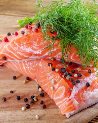 Salmon Dish sfondi gratuiti per Nokia Asha 306