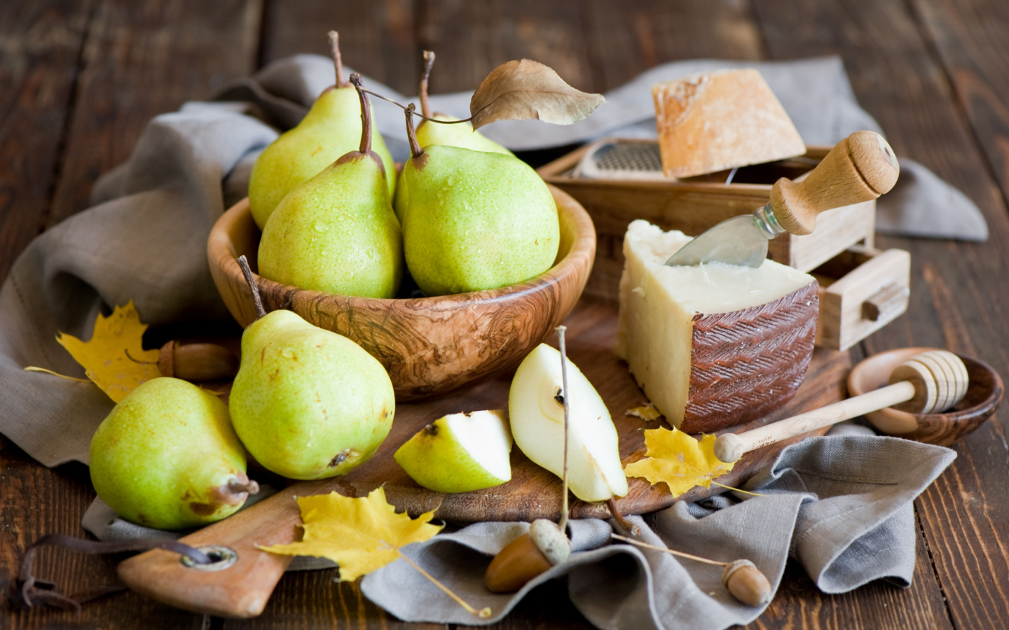 Das Pears And Cheese Wallpaper 1440x900