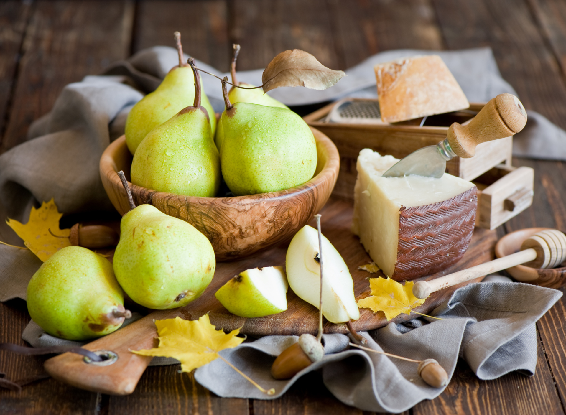 Das Pears And Cheese Wallpaper 1920x1408