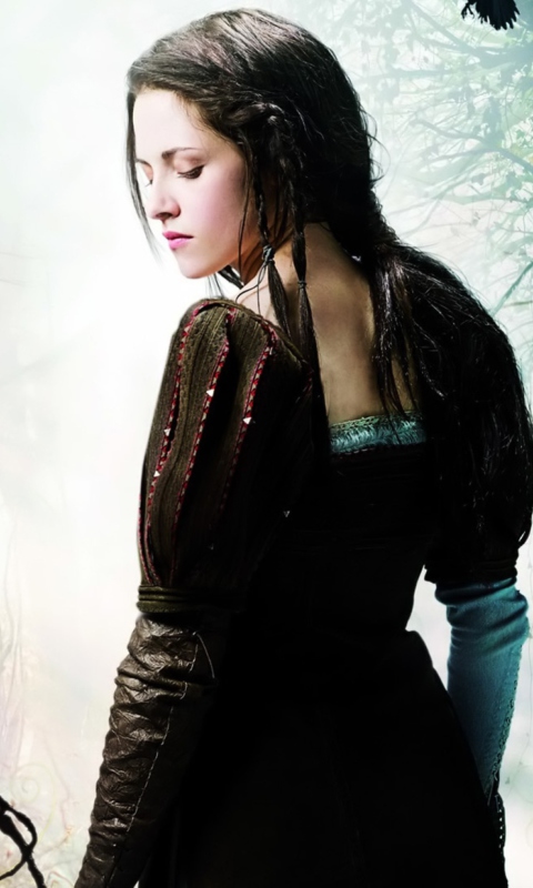 Screenshot №1 pro téma Kristen Stewart In Snow White And The Huntsman 480x800