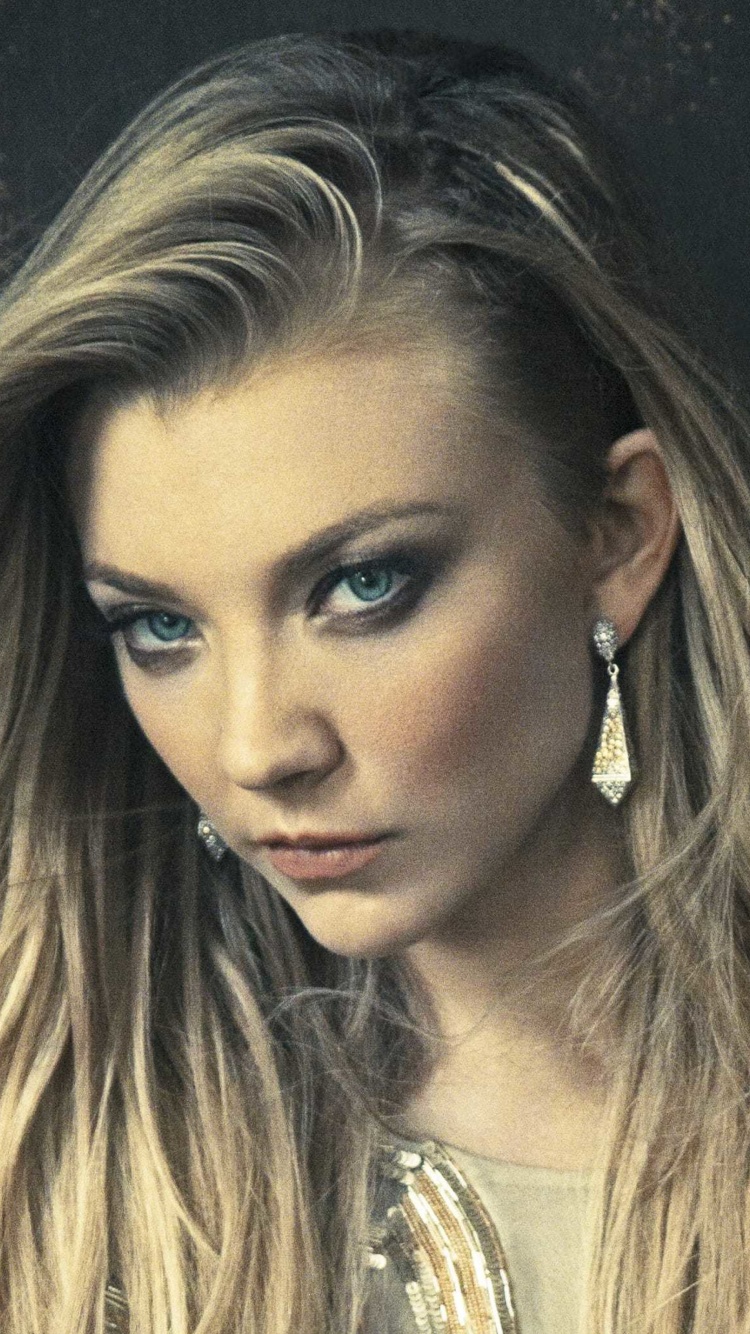 Natalie Dormer as Margaery Tyrell wallpaper 750x1334