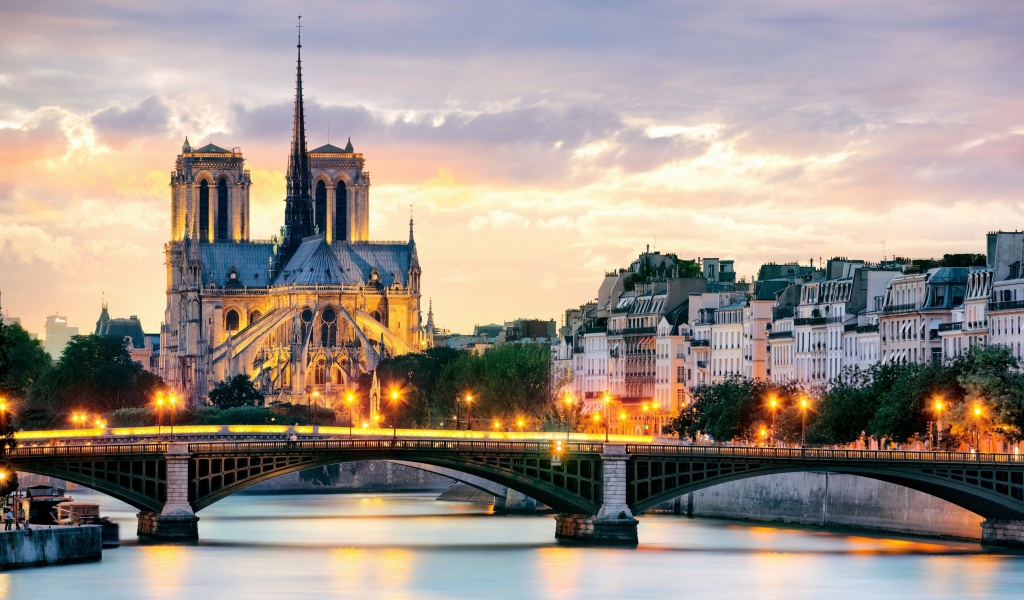 Notre Dame de Paris Catholic Cathedral wallpaper 1024x600