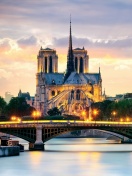 Fondo de pantalla Notre Dame de Paris Catholic Cathedral 132x176