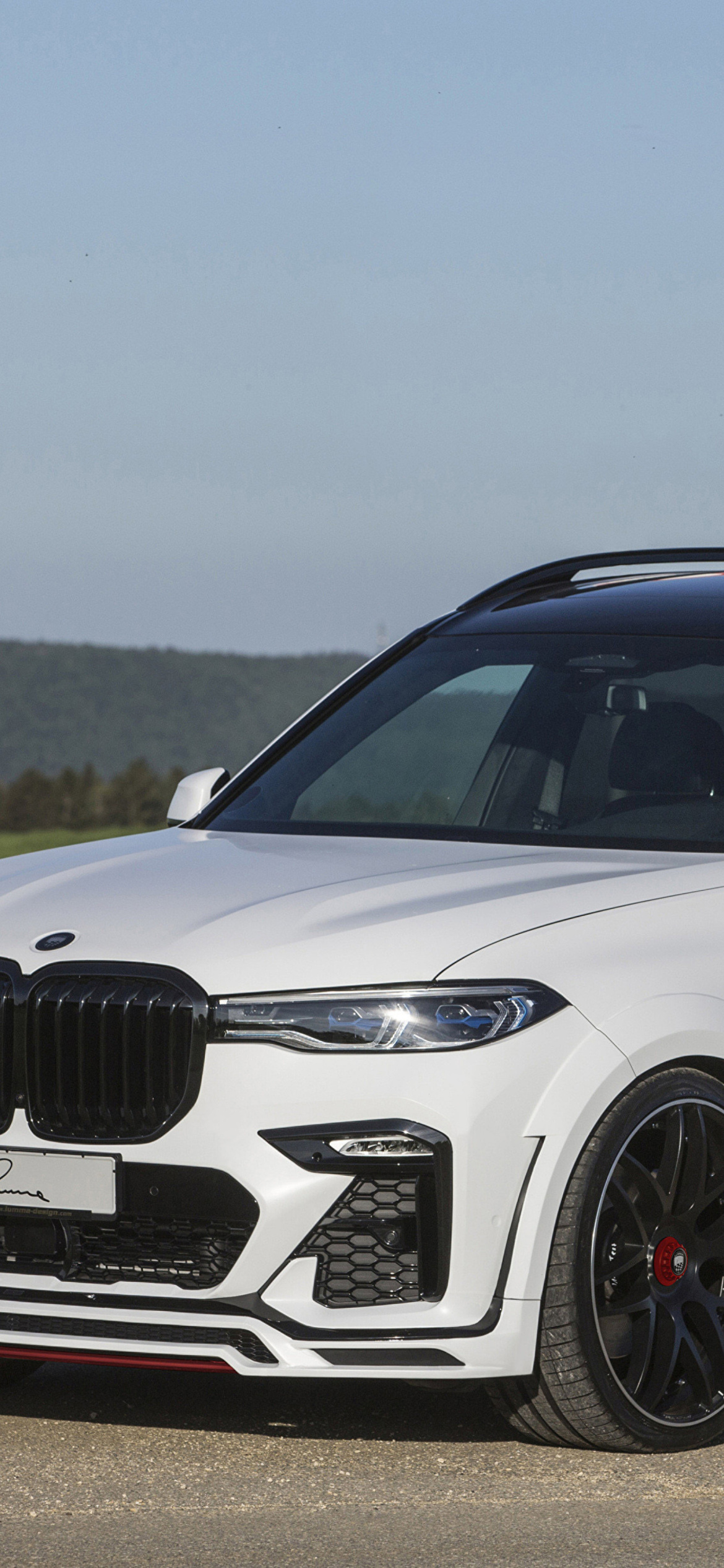 BMW X7 Lumma CLR wallpaper 1170x2532