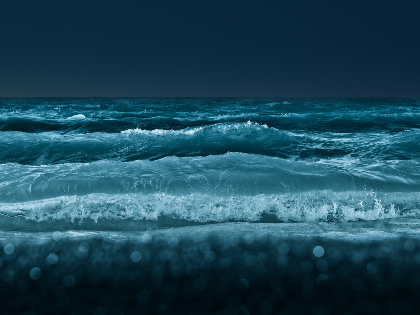 Big Blue Waves At Night wallpaper 1600x1200